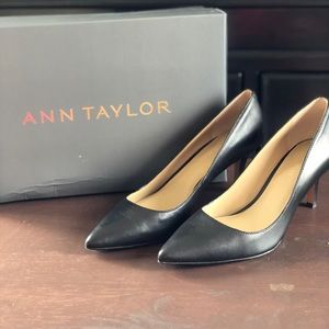 Ann Taylor-Eryn2 Leather Pump